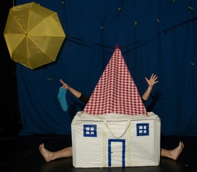 Figurentheater Esther Nicklas zeigt: "Socke, Mond und Sterne" (2+)
