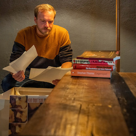 All das Schöne - Ein Monolog von Duncan MacMillan mit Björn Luithardt