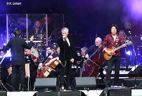 Rock meets Orchestra - Meilensteine der Rockmusik