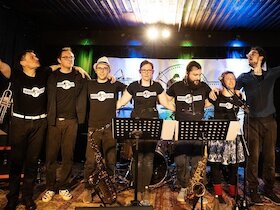 Ministry Of Silly Ska - Gute Laune, fetzige Off-Beats und Tanzen, bis der Arzt kommt.
