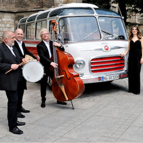 Swinging Melodies