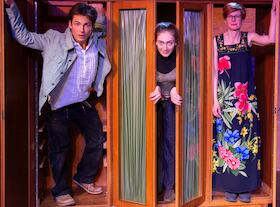 Theater: Eve und der zerbrochne Krug - Theater Lindenhof