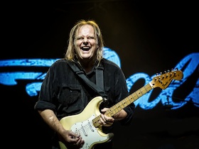 WALTER TROUT - `Sign of the Times - Part II` - European Tour 2026