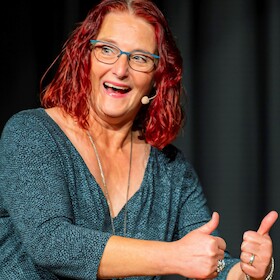 Anny Hartmann