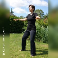 Qi Gong auf der Weide in der Natur