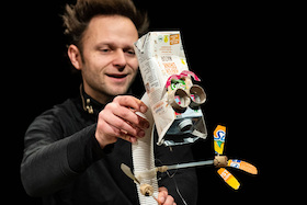 NICHTS oder Herr Käseweis fliegt zum Mond // Figurentheater ab 4 Jahren