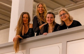 Sommernachtslieder und KlangKunst