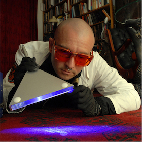 Dr. Mark Benecke - Blutspuren - EXPEDITION ERDE