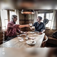 Zwei Gulasch und zwei Seidl Bier- Sebastian Schlagenhaufer und Phil Höcketstaller