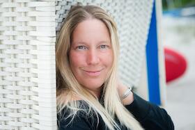Im Schatten der Insel - Turid Müller - Krimilesung mit Musikkabarett