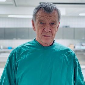 Prof. Dr. Klaus Püschel - Rechtsmedizin hautnah - True-Crime-Talk mit Prof. Dr. Klaus Püschel und Dr. Tino Grosche
