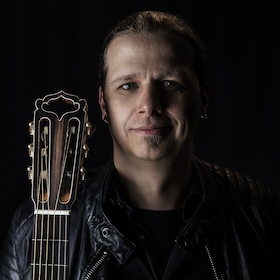 Stefan Eichner spielt Reinhard Mey