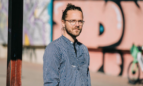 Arne Semsrott - Gegenmacht - aktivistische Satire