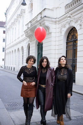 Open Air: Schick Sisters "Liebe - Love - L'amour"