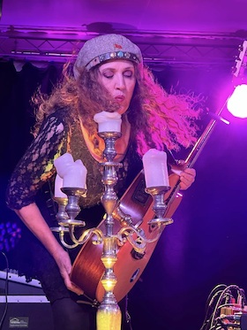 Anne Haigis - Rauchzart - Tour 2027 - Live im Burgrestaurant - Löwensteiner Bau