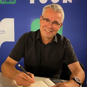 Prof. Dr. Fred Zack live bei uns mit "Dreifachmord - Weitere spannende und au