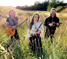 Tricky Notes feat. Josie– Celtic Songs & Tunes