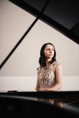 Anna Khomichko Klavier-Dialogkonzert - Bach. Familie