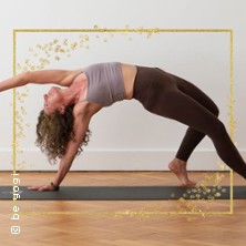 Breathe & Flow: Yoga-Klasse