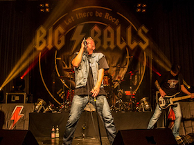 Big Balls - Let there be rock!