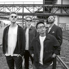 Finn Heine & Discovery Collective