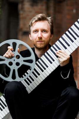 Stummfilm & Klavier mit Richard Siedhoff