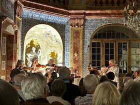 „Ein musikalischer Spaß“ - Festliche Serenaden Schloss Favorite 2026