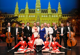 Traum-Melodien der Operette - dargeboten von einem Orchester, Ballett und Solisten