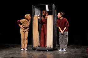 Zwischen Zwang und Freiheit - Theaterkollektiv Demontage in Kooperation mit Kobra e.V.