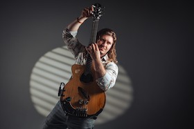 Alexandr Misko - „Final Boss Tour” - Deutscher Extrem-Fingerstyle-Gitarrenvirtuose