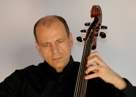 Abendmusik - Bachs Suiten für Violoncello Solo