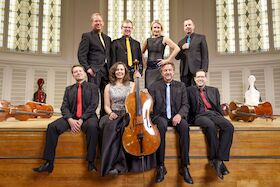 Acht Cellisten der Wiener Symphoniker