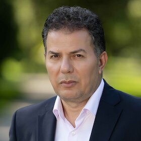 HAMED ABDEL-SAMAD UND CONSTANTIN SCHREIBER IM GESPRÄCH - »With God On Their Side. Die unheilvolle Allianz von Politik und Religion« Buchpremiere
