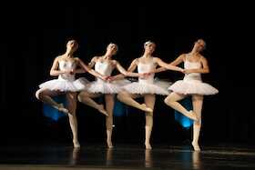 Ballett Gala - 2. Akt. Schwanensee - präsentiert von Lena Massimo
