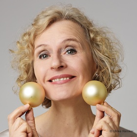 Plätzchen, Pillen und Posaunen - Weihnachts-Comedy mit Maria Vollmer