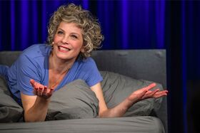 Anna Schäfer - SCHLAFENDE HUNDE