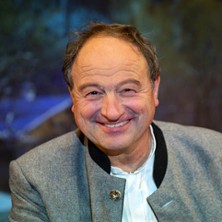 Heilige Nacht von Ludwig Thoma mit Pfarrer Rainer Maria Schießler