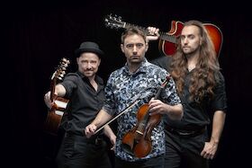Trio Cobario - Strings on Fire