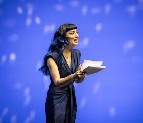 Dead vs. Alive Poetry Slam - Halloween-Special moderiert von Aileen Schneider