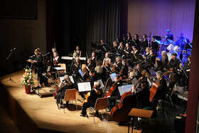 Neujahrskonzert mit "Les Elles Symphoniques" - Les Elles Symphoniques – Sinfonisches Kabarett zum Neuen Jahr: Ein festlicher Auftakt