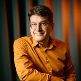 Nils Heinrich - Brückentage in Übergangsjacke