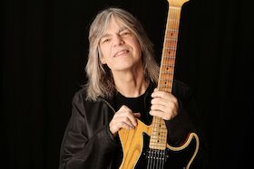 MIKE STERN BAND - Featuring: Dennis Chambers, Leni Stern, Chris Minh Doky & Bob Franceschini