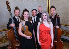 Weihnachtskonzert im Schloss - Everyday Is Christmas