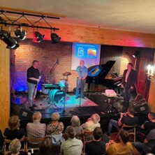 Prof. Harald Lesch mit den Jazzenden Lehrern