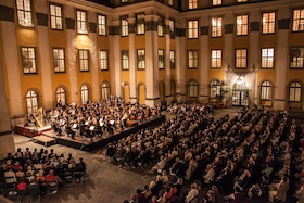 Traditionelle Schlosshofserenade