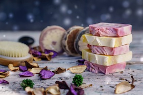 Workshop für Kinder: Kleine Kräuterkunde mit Seifenherstellung