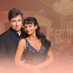 Weihnachtskonzert im Kurhaus-Saal Binz - Festlich. Fröhlich. Mit Alenka Genzel und Frank Matthias.