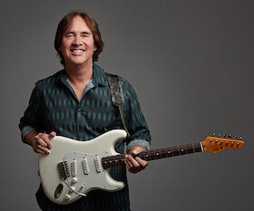 Downtown Live Club: CARL VERHEYEN