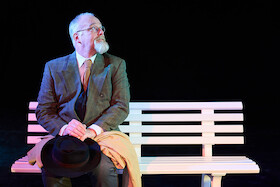 Mein Freund Harvey - Komödie von Mary Chase