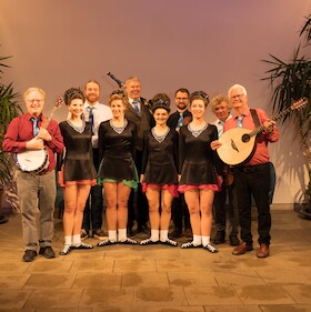 Matching Ties & die O´Brannlaig Rinceoir Irish Dancers